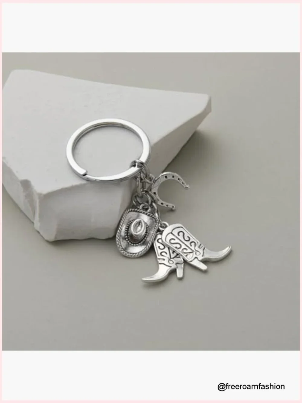 20 Pcs Western Cowgirl Horseshoe Keychain Set